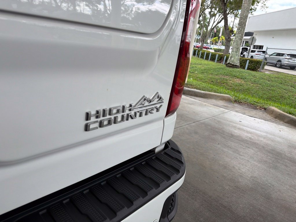 Used 2022 Chevrolet Silverado 2500 High Country w/ Z71 Off-Road Package AWD/4WD image 24