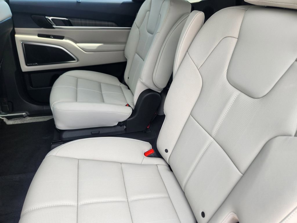 New 2025 Kia Telluride SX w/ SX Captain's Chair Package image 11