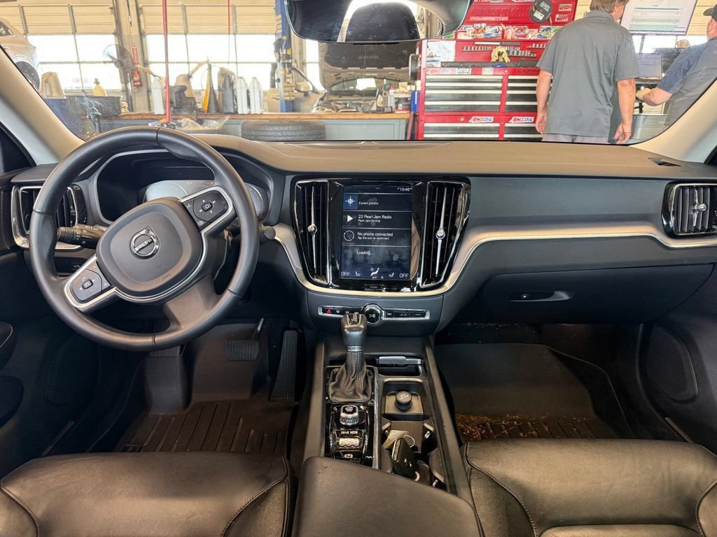 Used 2019 Volvo S60 T6 Momentum w/ Multimedia Package AWD/4WD image 8