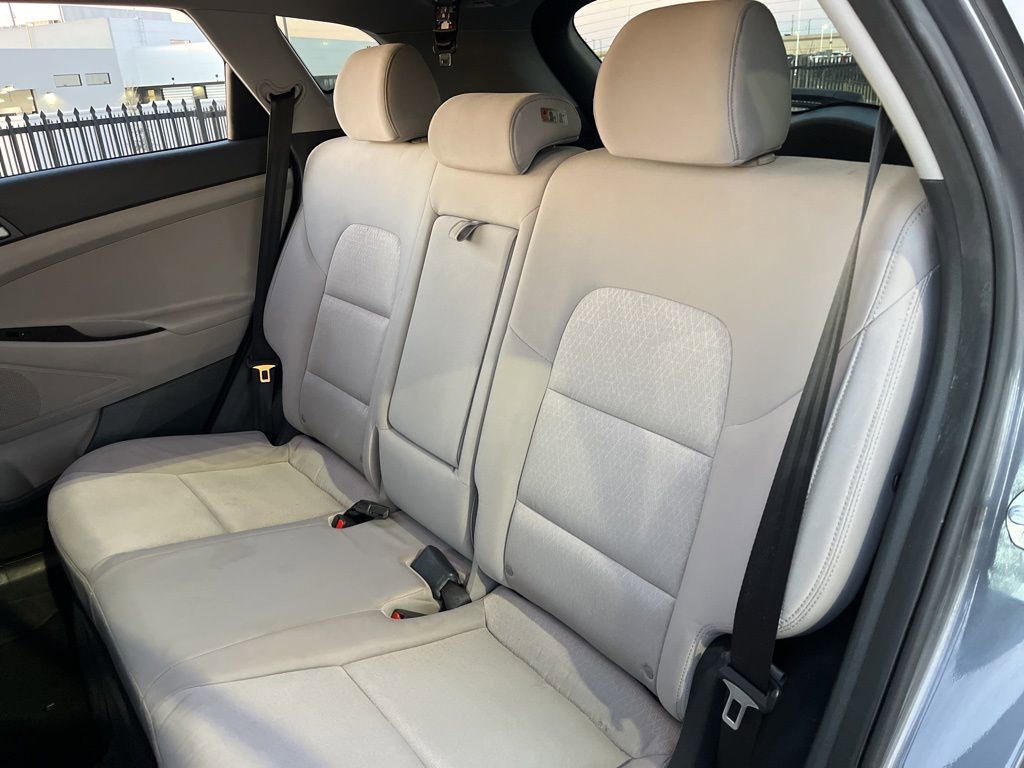 Used 2018 Hyundai Tucson SE w/ Cargo Package image 25