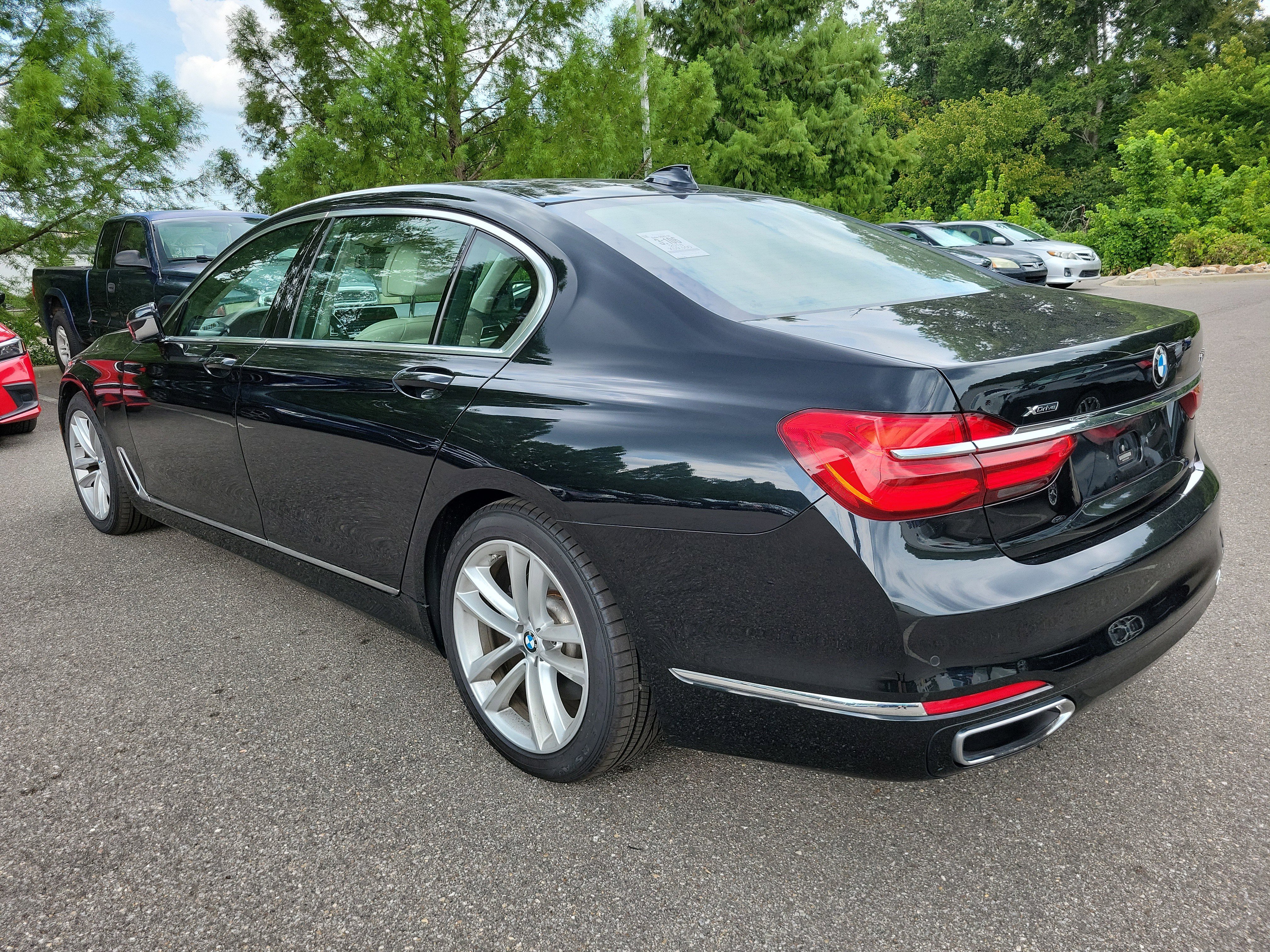Used 2018 BMW 750i xDrive image 7