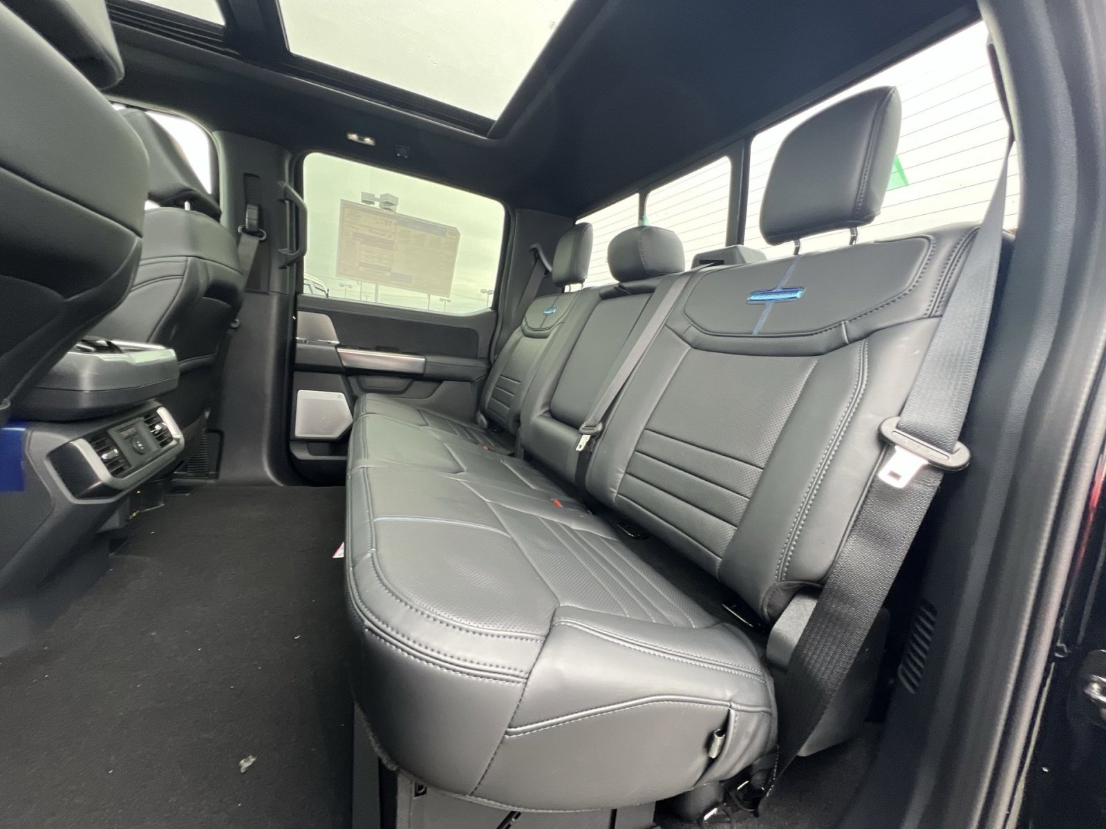 New 2025 Ford F150 Platinum w/ Equipment Group 702A High image 25