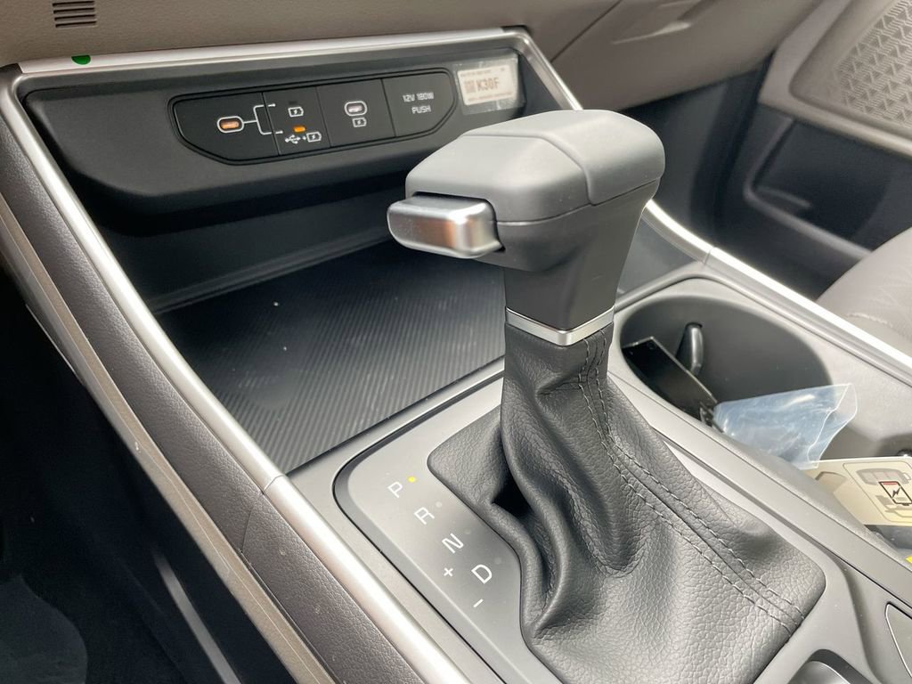 Used 2026 Kia Carnival image 46