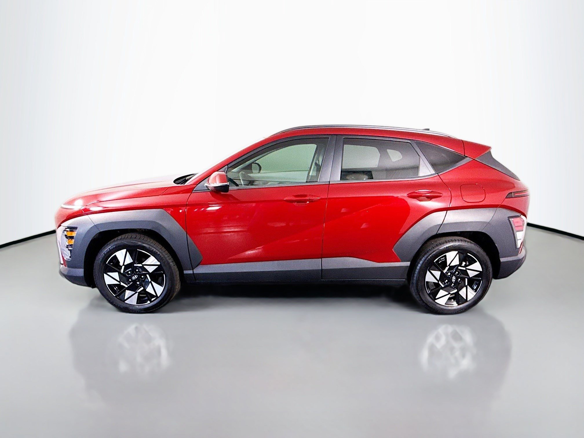 Used 2024 Hyundai Kona SEL FWD image 6