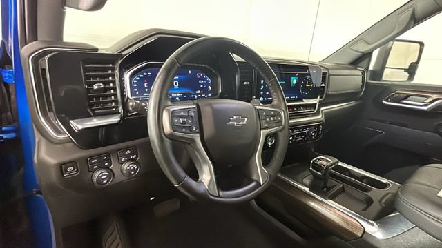 Used 2023 Chevrolet Silverado 1500 RST AWD/4WD image 14
