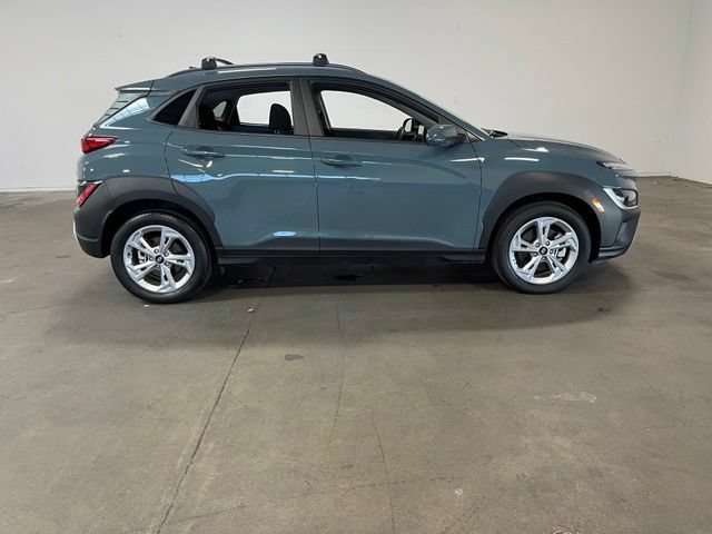 Used 2022 Hyundai Kona SEL AWD/4WD image 2