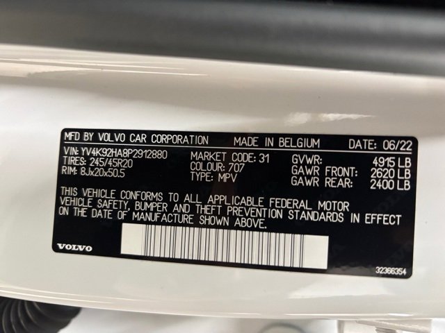 Used 2023 Volvo XC40 B4 Ultimate w/ Protection Package Premier image 33