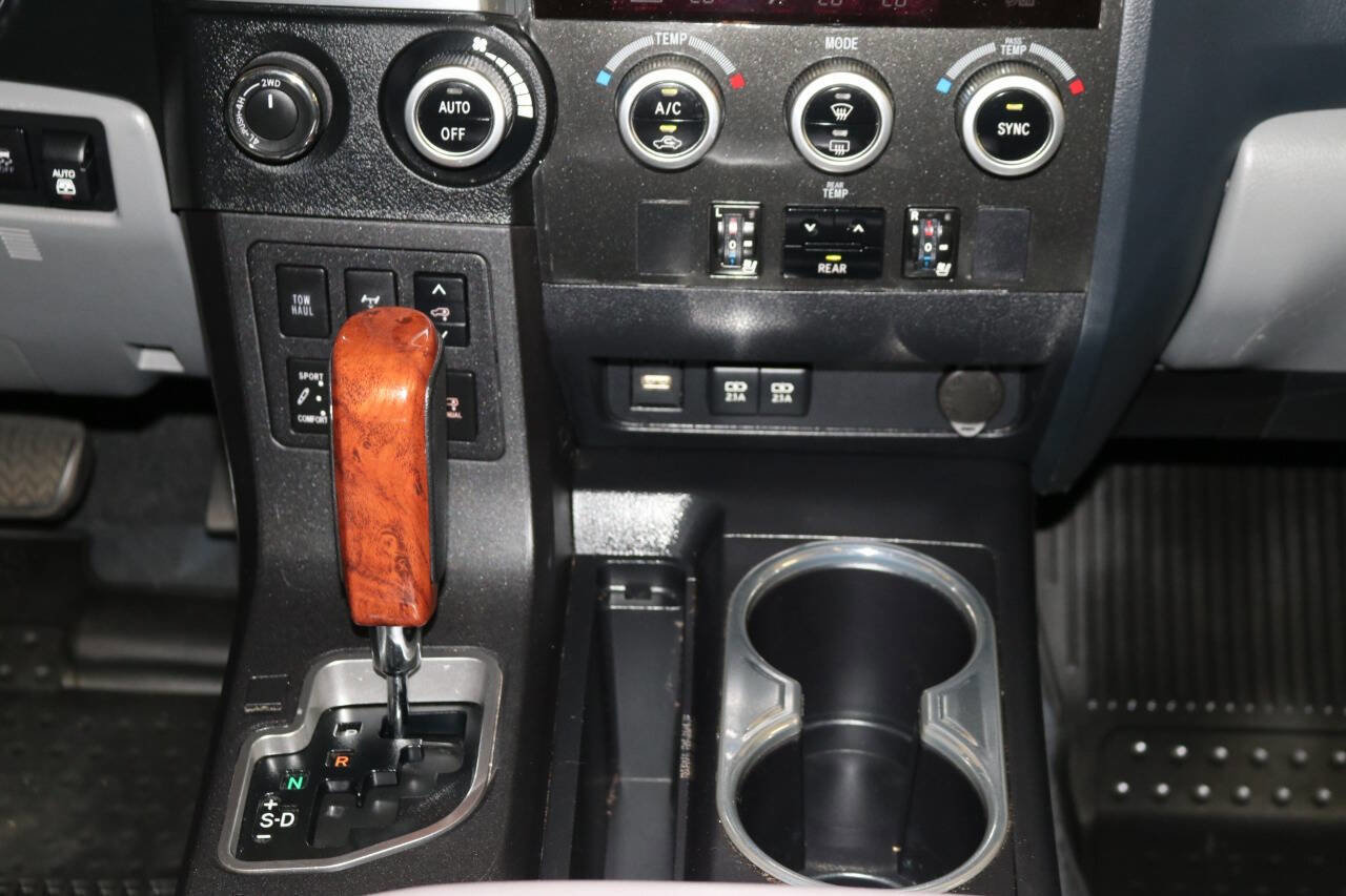 Used 2020 Toyota Sequoia Platinum image 47