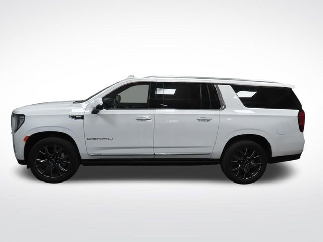 Used 2024 GMC Yukon XL Denali AWD/4WD image 2