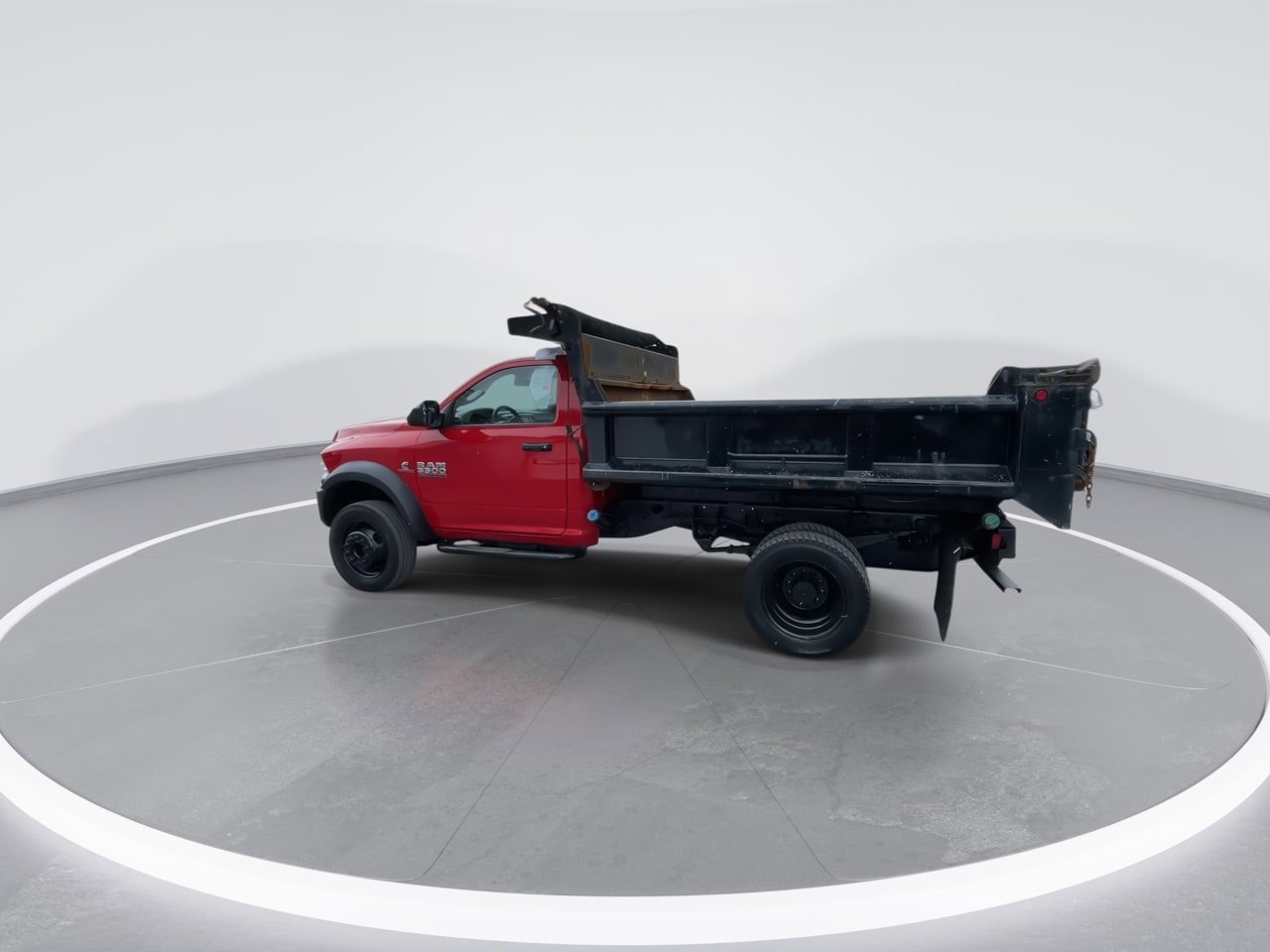 Used 2017 RAM 5500 Tradesman w/ Power Accessory Group AWD/4WD image 16