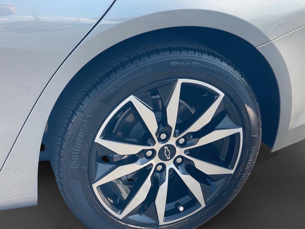 Used 2024 Chevrolet Malibu RS w/ LPO, Floor Liner Package FWD image 25