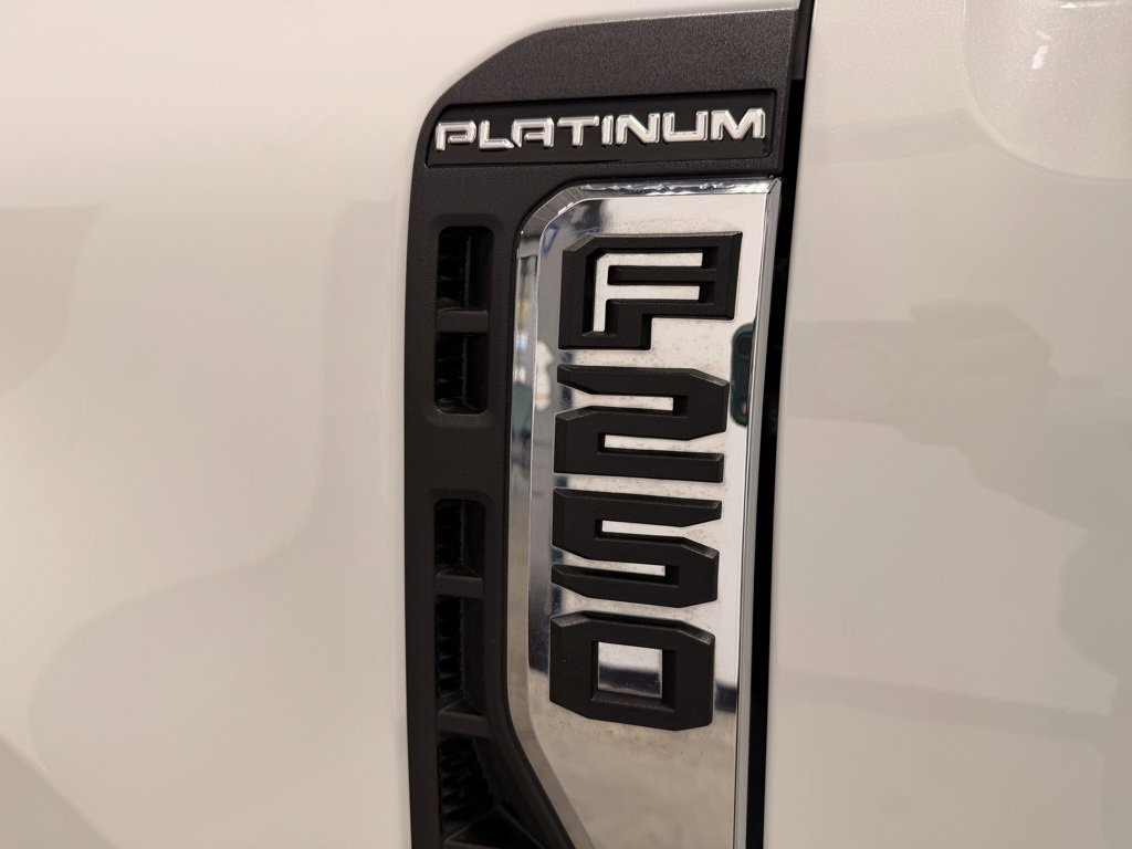 Used 2024 Ford F250 Platinum image 26