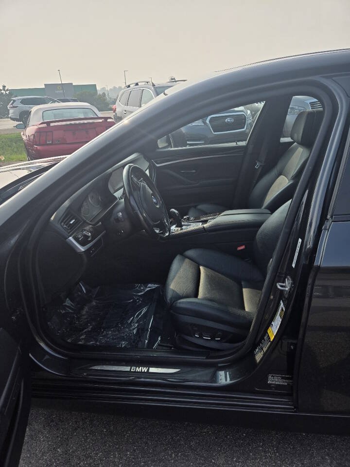 Used 2012 BMW 535i xDrive Sedan AWD/4WD image 16