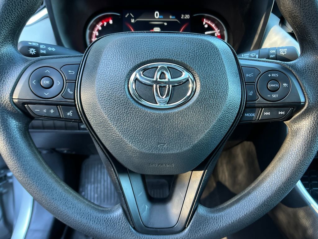 Used 2023 Toyota RAV4 XLE w/ Convenience Package image 14