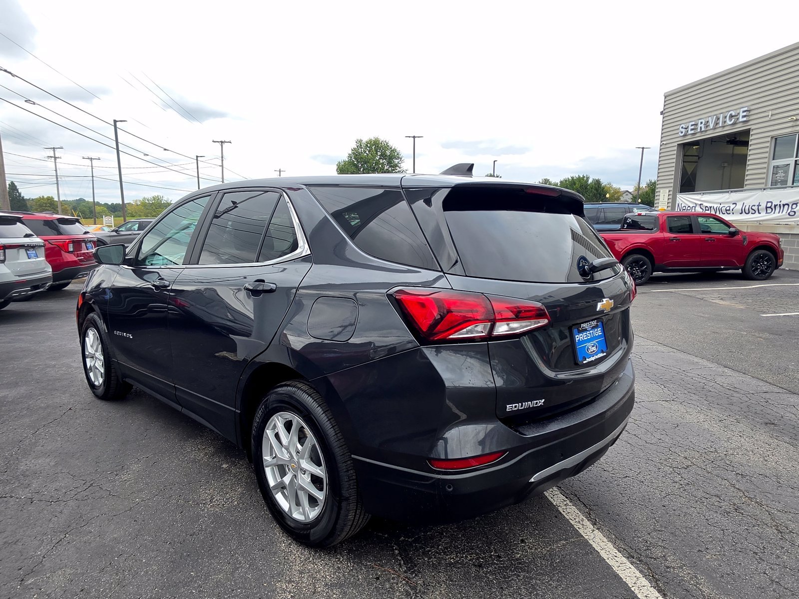 Used 2022 Chevrolet Equinox LT AWD/4WD image 3