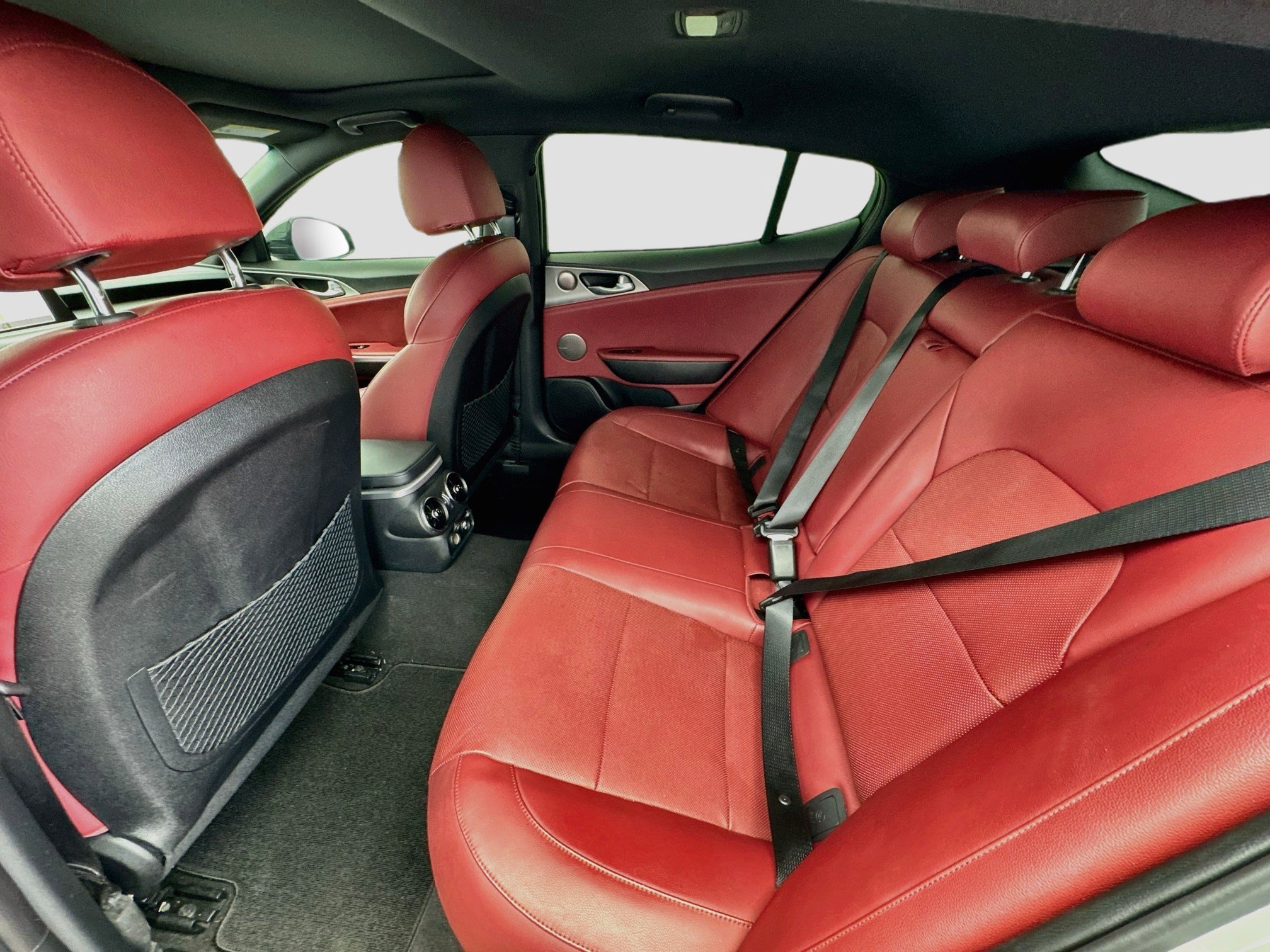 Used 2019 Kia Stinger GT1 RWD image 16
