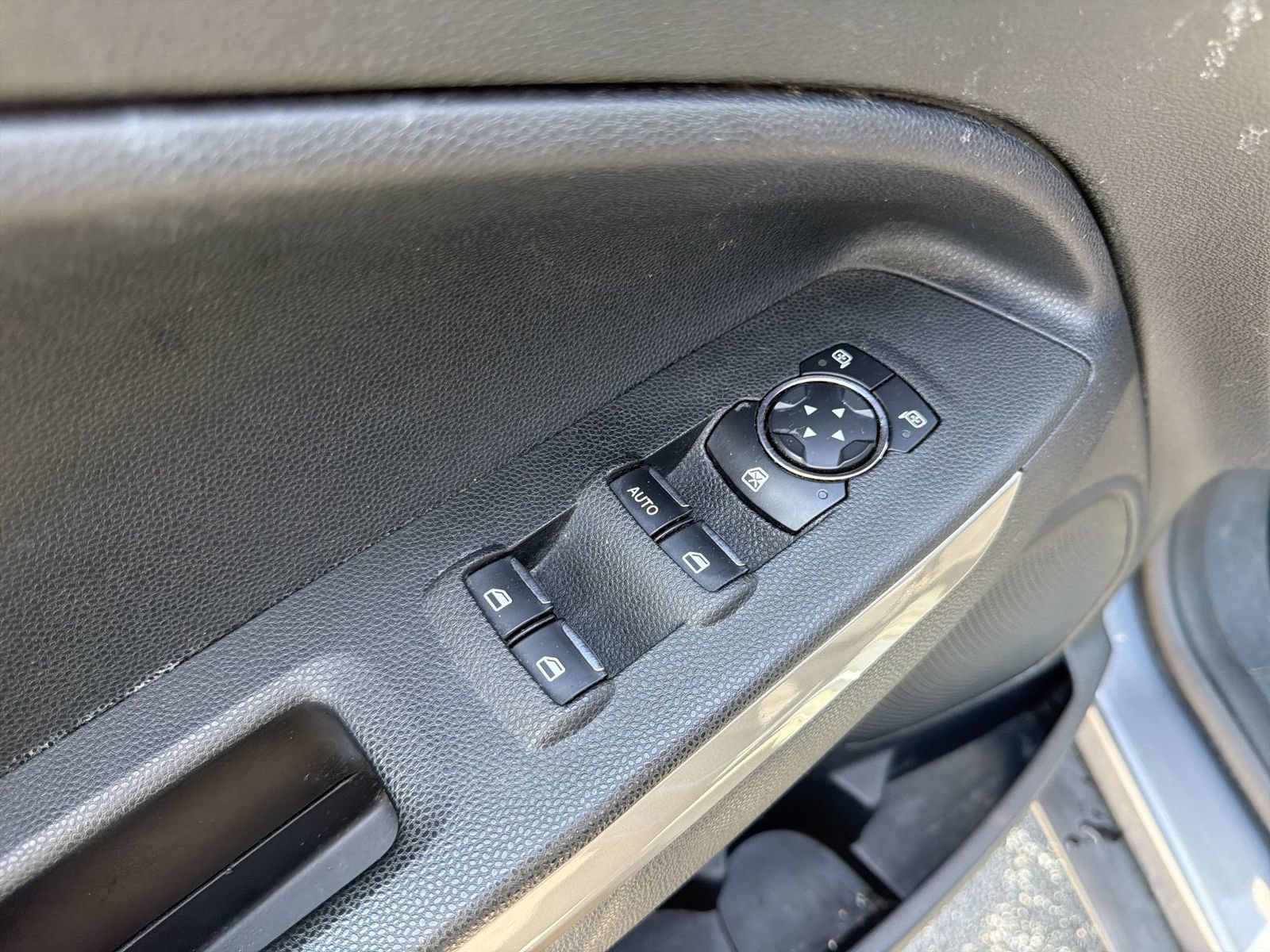 Used 2018 Ford EcoSport Titanium AWD/4WD image 14