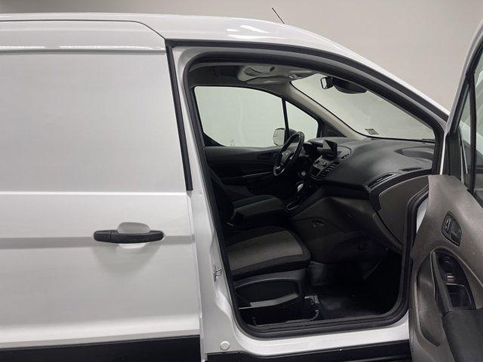 Used 2022 Ford Transit Connect XL w/ Trailer Tow Package FWD image 15