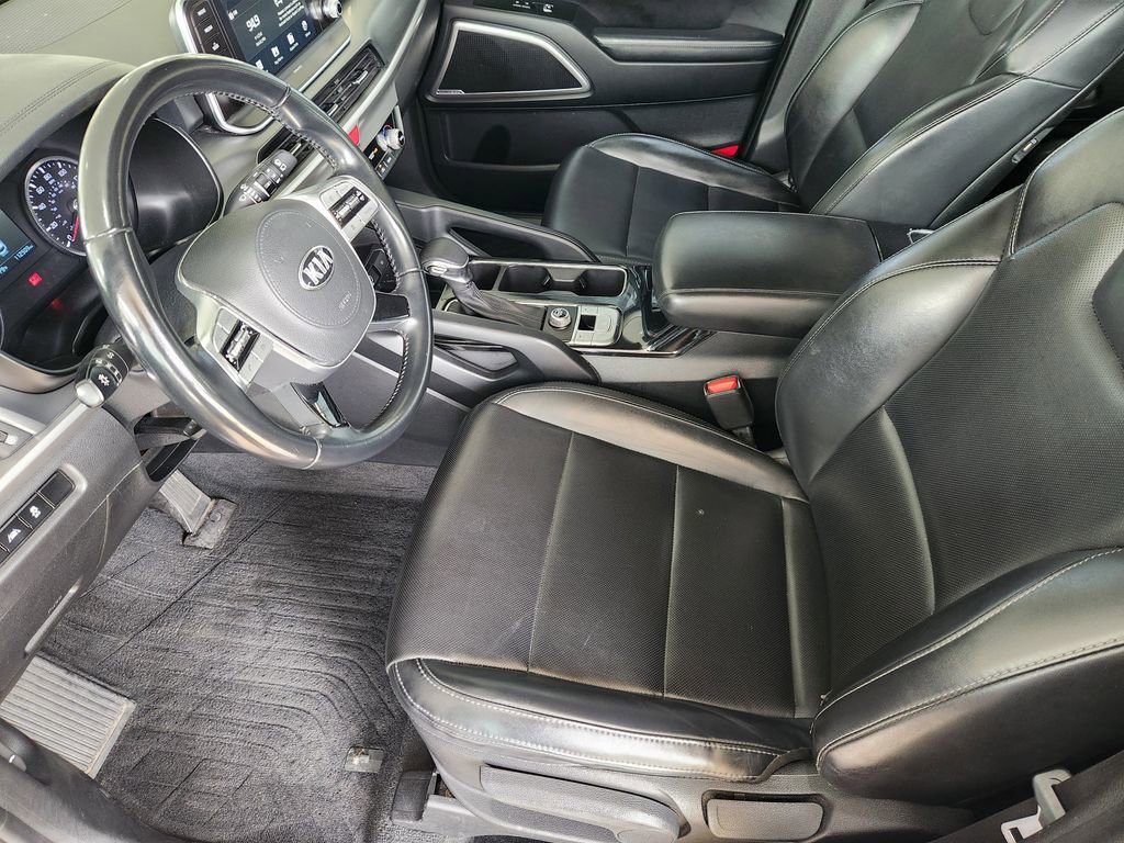 Used 2020 Kia Telluride LX FWD image 12