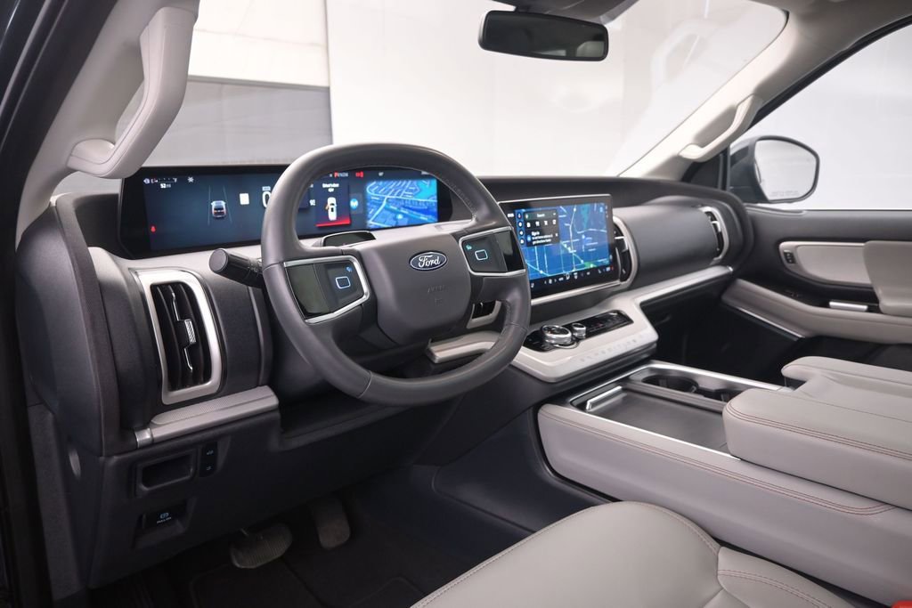 Used 2025 Ford Expedition Max Active RWD image 22