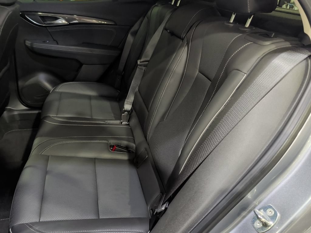Used 2021 Buick Envision Essence w/ Technology Package I AWD/4WD image 14