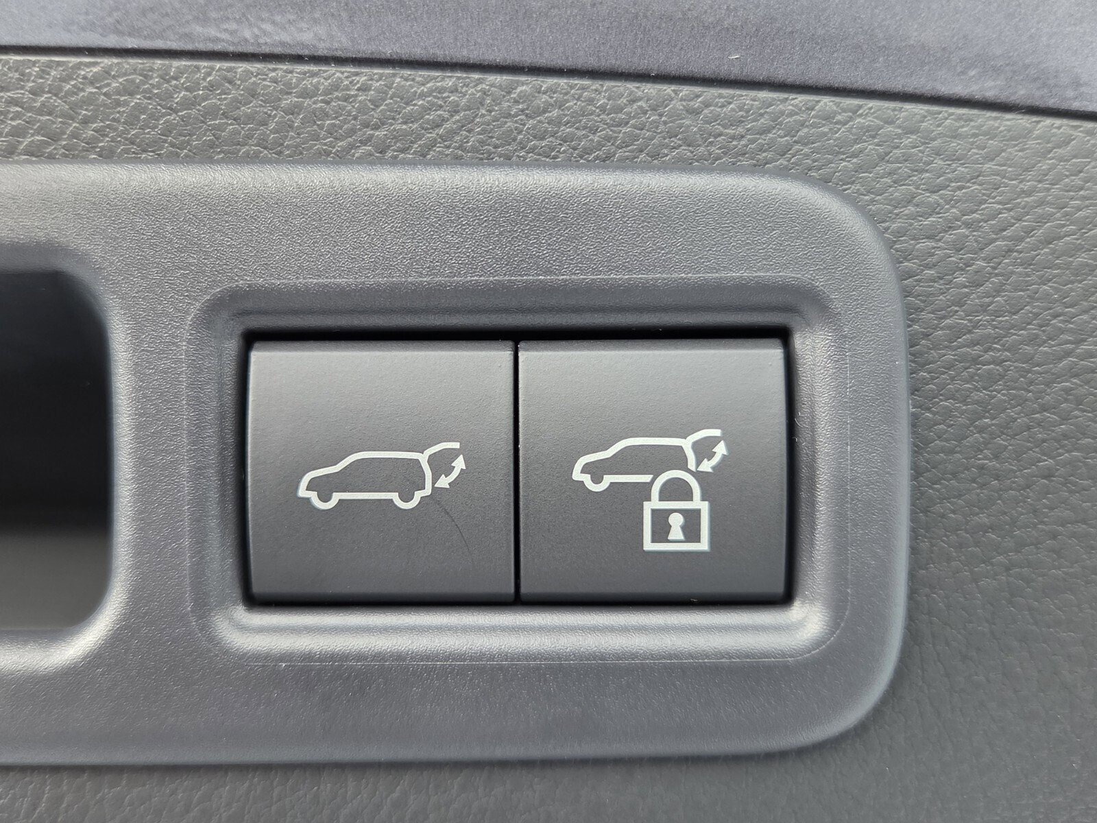 New 2026 Lexus RX 450h AWD w/ Convenience Package image 16