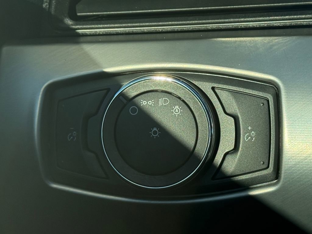 Used 2023 Ford Mustang Premium image 3