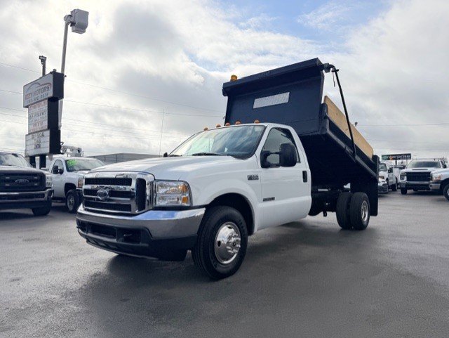 Used 2001 Ford F350 XL image 2