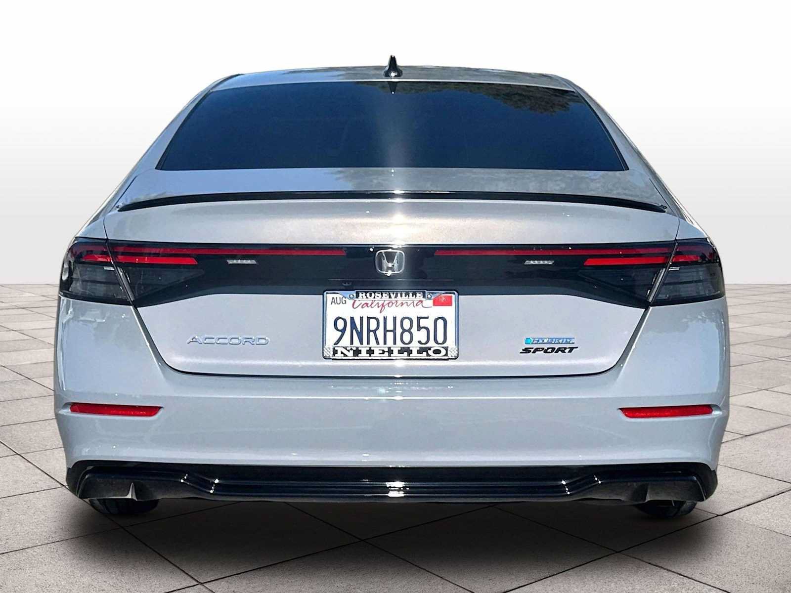 Used 2024 Honda Accord Sport image 7
