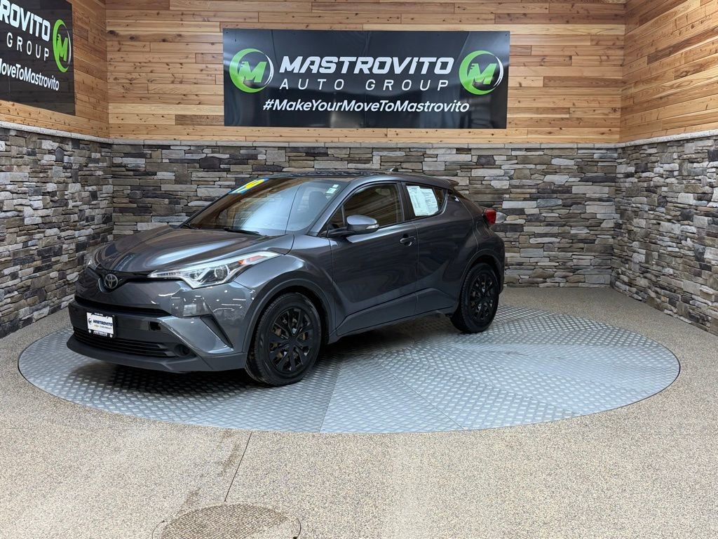 Used 2019 Toyota C-HR LE FWD image 5