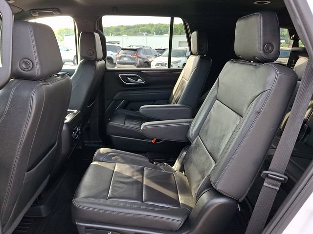 Used 2024 Chevrolet Tahoe LT w/ Luxury Package AWD/4WD image 10