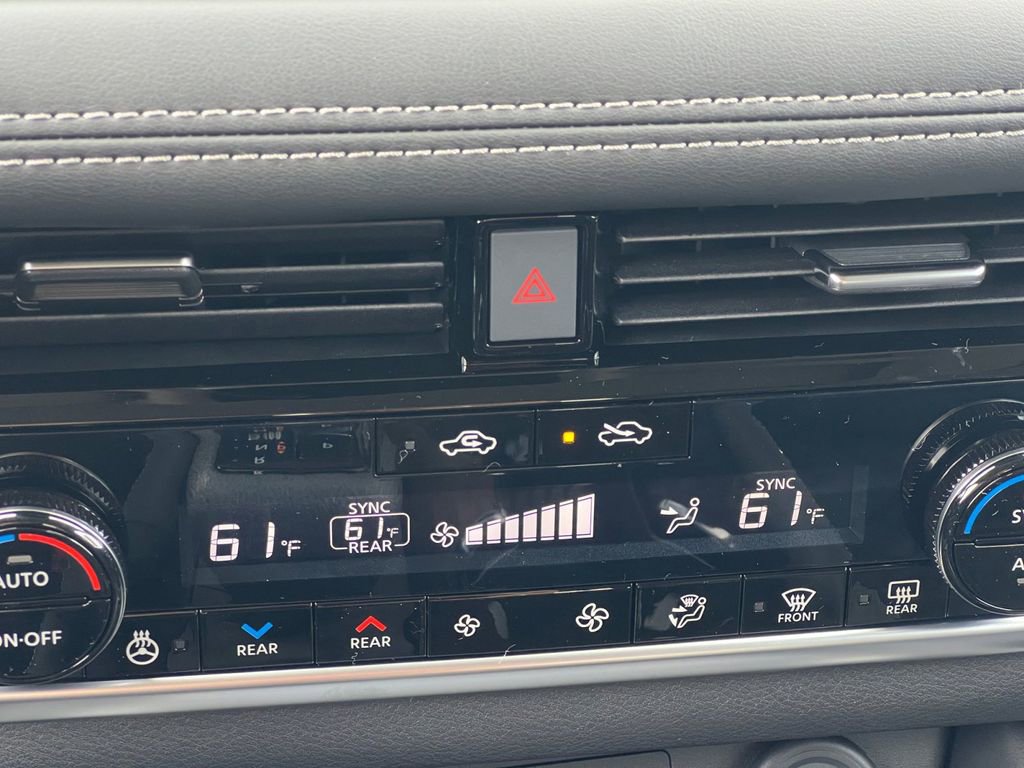 New 2026 Nissan Rogue Platinum image 4