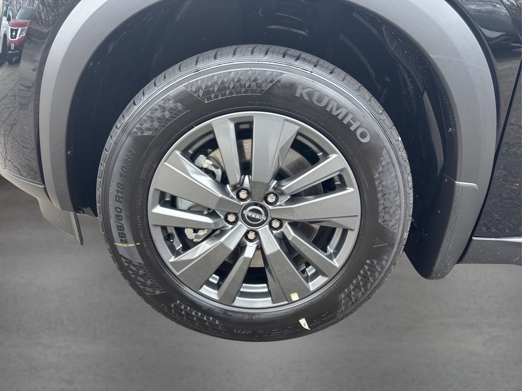 New 2025 Nissan Pathfinder SV w/ Cargo Package image 12