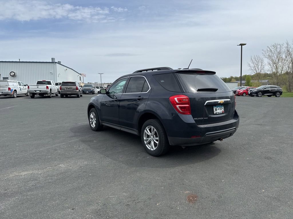 Used 2017 Chevrolet Equinox LT w/ Convenience Package AWD/4WD image 5
