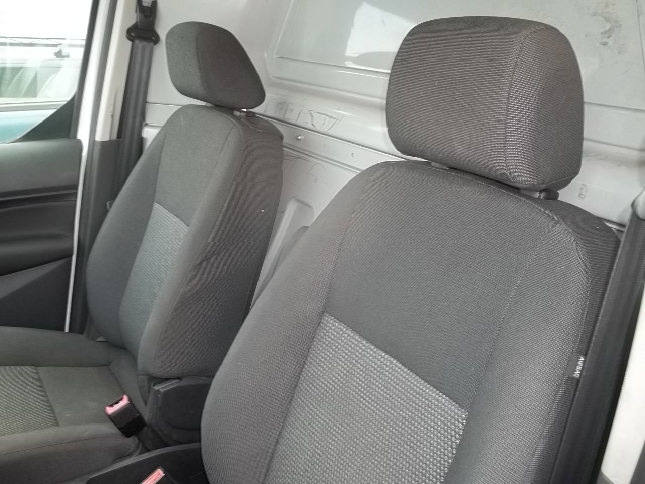 Used 2016 Ford Transit Connect XL image 6