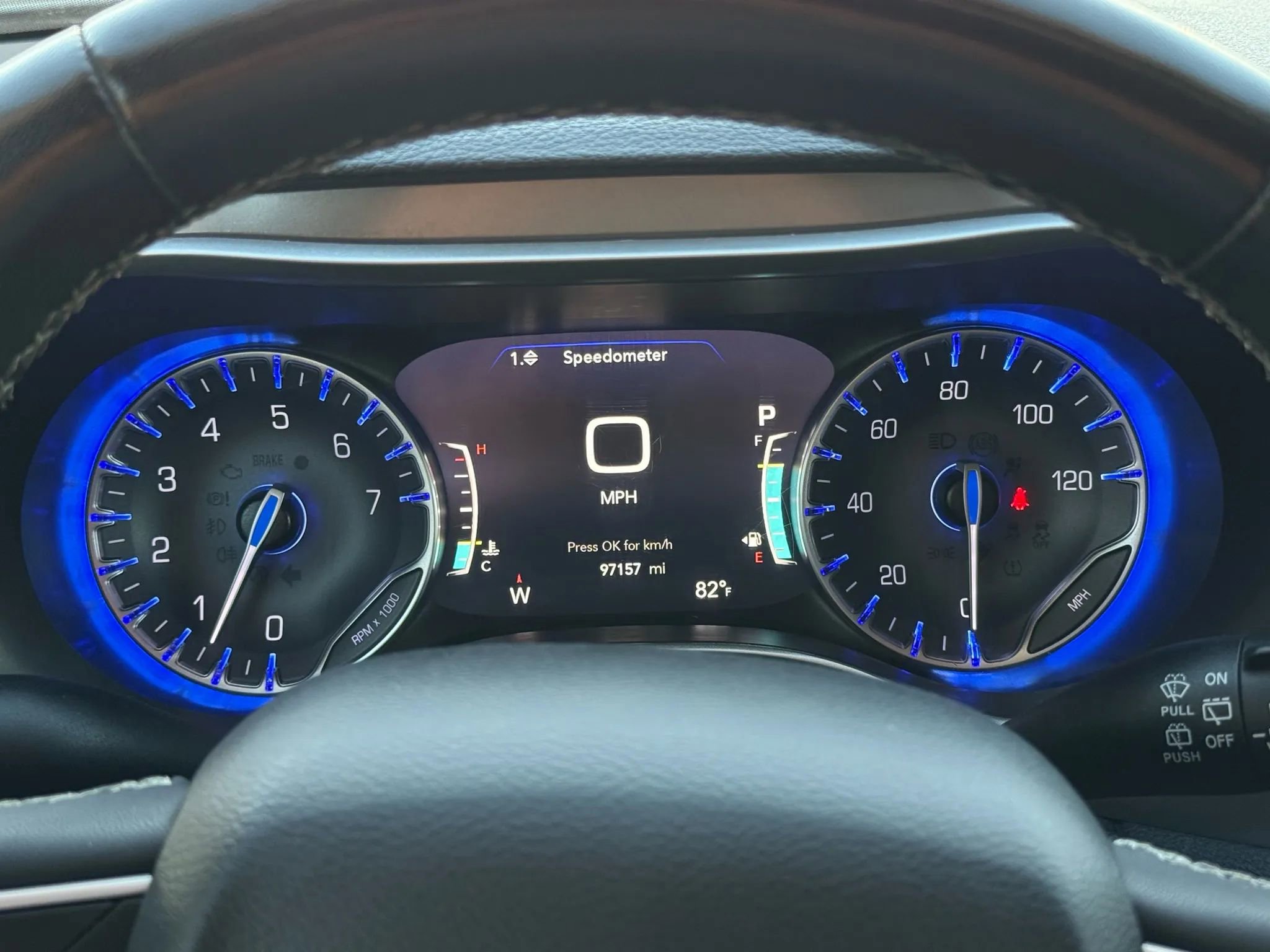 Used 2022 Chrysler Pacifica Touring-L image 37