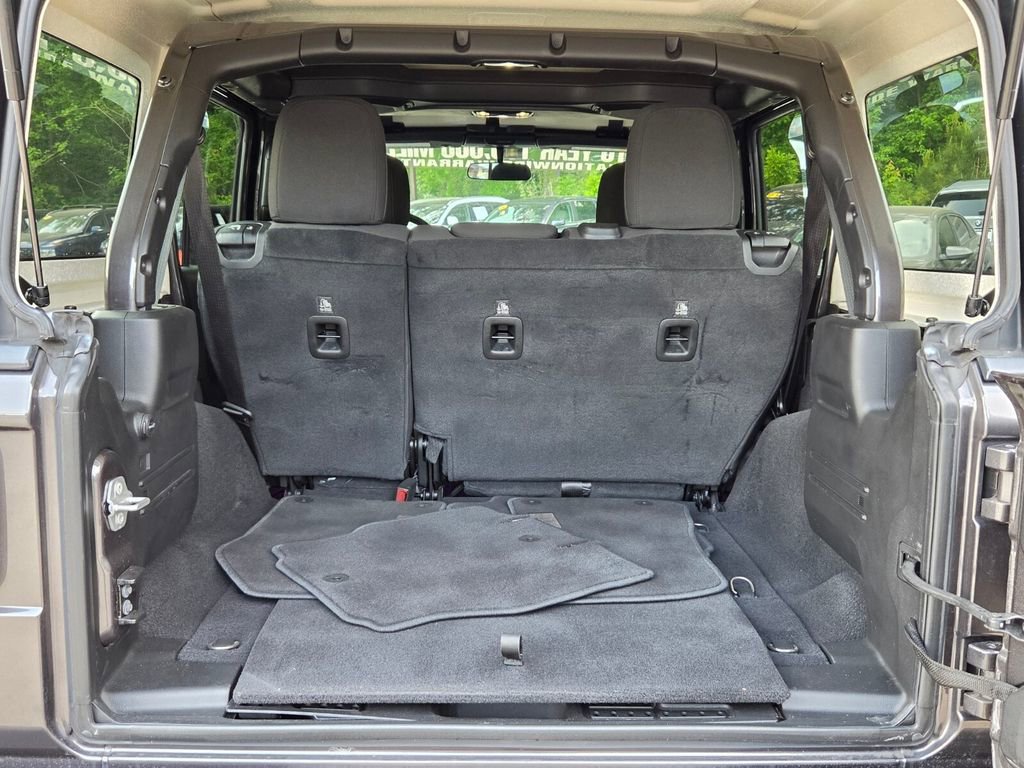 Used 2019 Jeep Wrangler Unlimited Sport S AWD/4WD image 16