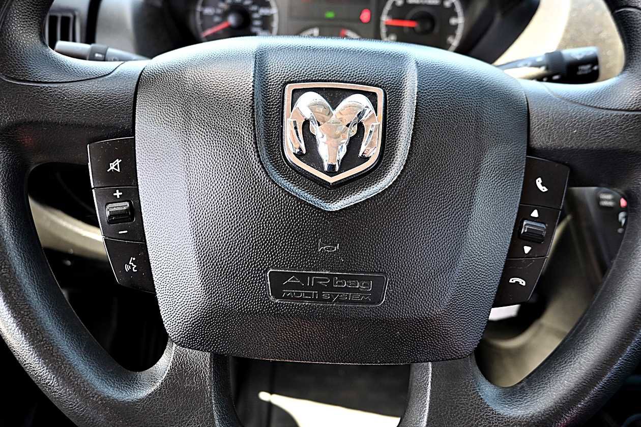 Used 2021 RAM ProMaster 2500 FWD image 12