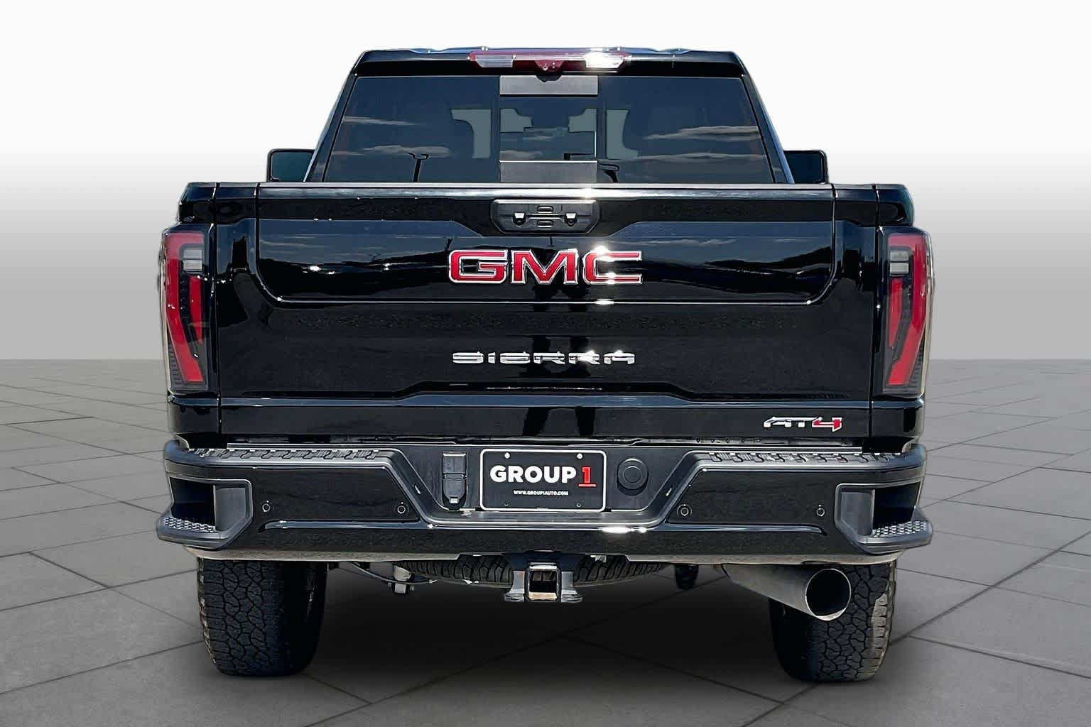 Used 2024 GMC Sierra 3500 AT4 w/ AT4 Premium Plus Package AWD/4WD image 5