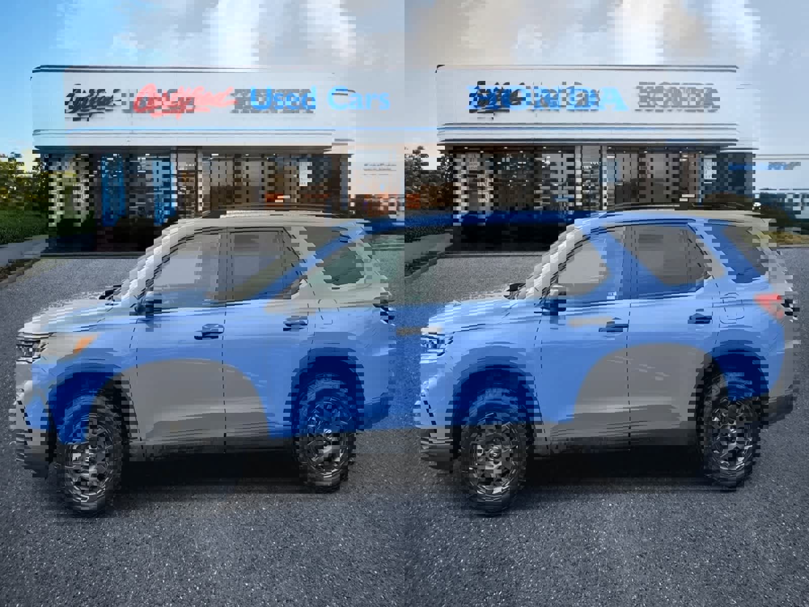 Used 2025 Honda Pilot TrailSport image 2