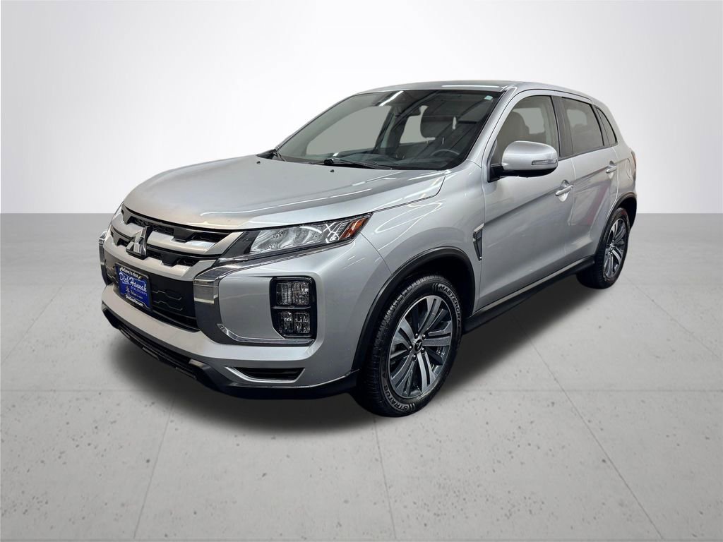 Used 2024 Mitsubishi Outlander Sport SE image 2