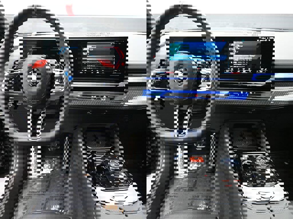 Used 2026 BMW M5 Touring image 12