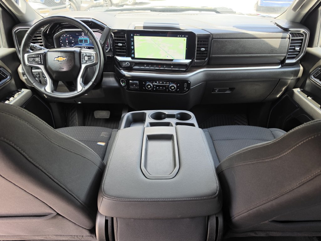 Used 2025 Chevrolet Silverado 2500 LT w/ Convenience Package AWD/4WD image 13