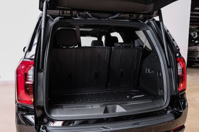 Used 2026 GMC Yukon Denali w/ Sun & Power Step Package AWD/4WD image 39