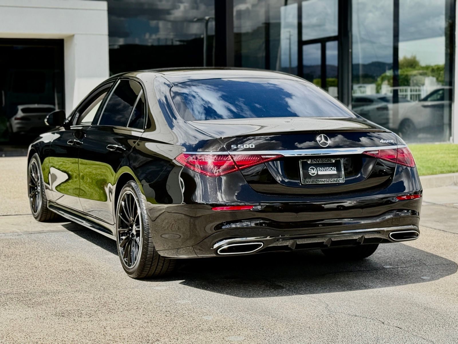 Used 2023 Mercedes-Benz S 500 4MATIC image 11