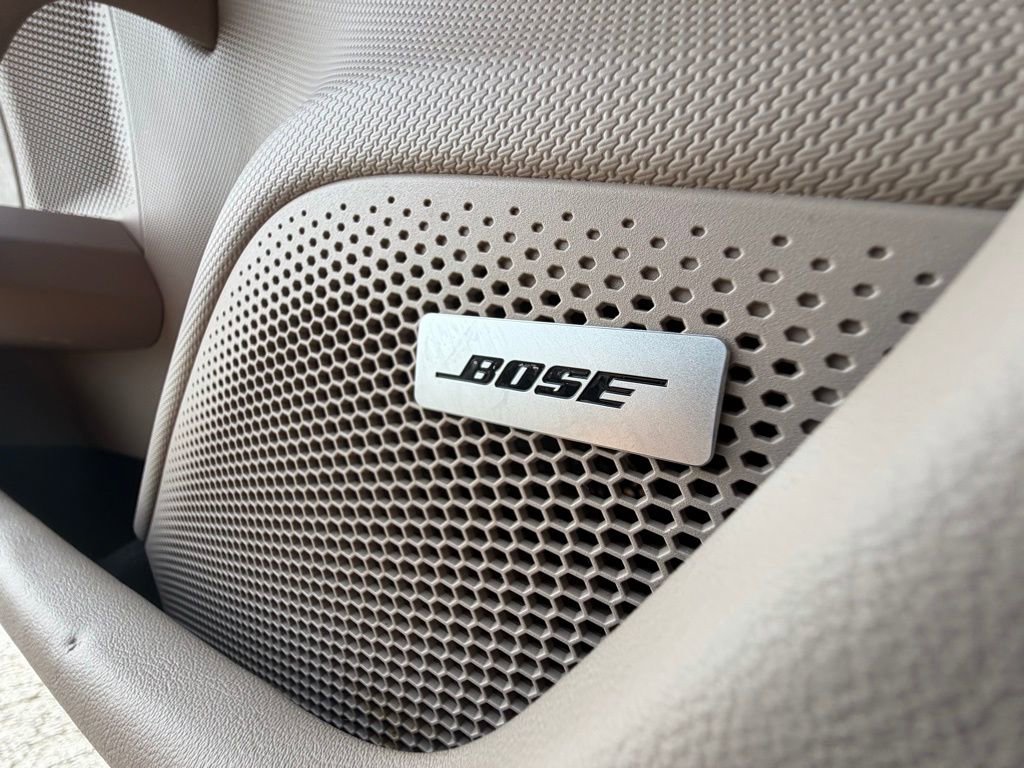 Used 2022 Porsche Taycan image 26