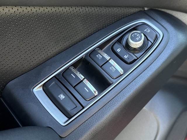 Used 2026 Subaru Ascent Limited AWD/4WD image 18