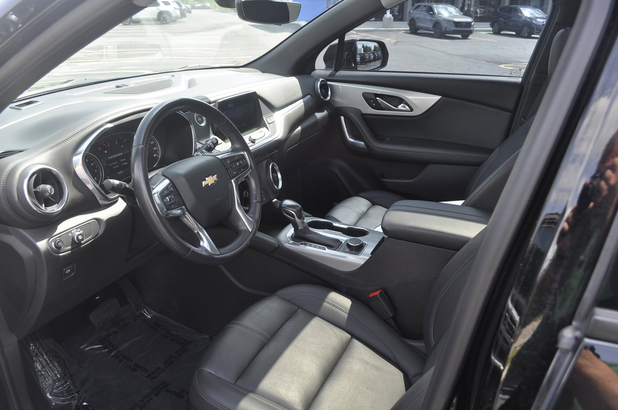 Used 2021 Chevrolet Blazer LT w/ Sound & Technology Package FWD image 15