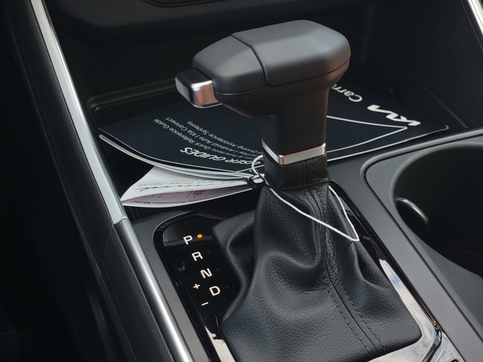 New 2026 Kia Carnival EX image 25