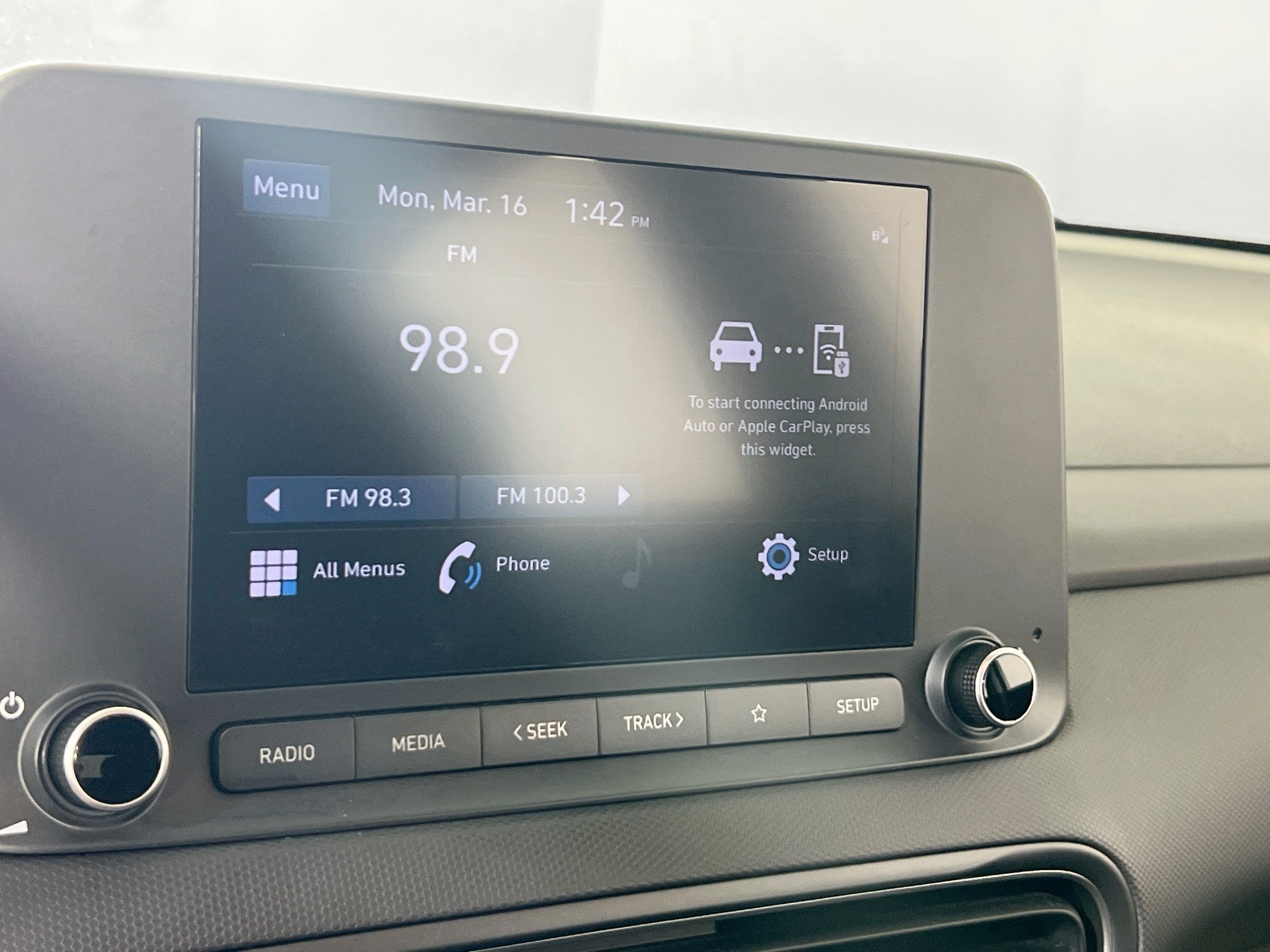 Used 2023 Hyundai Kona SEL AWD/4WD image 14